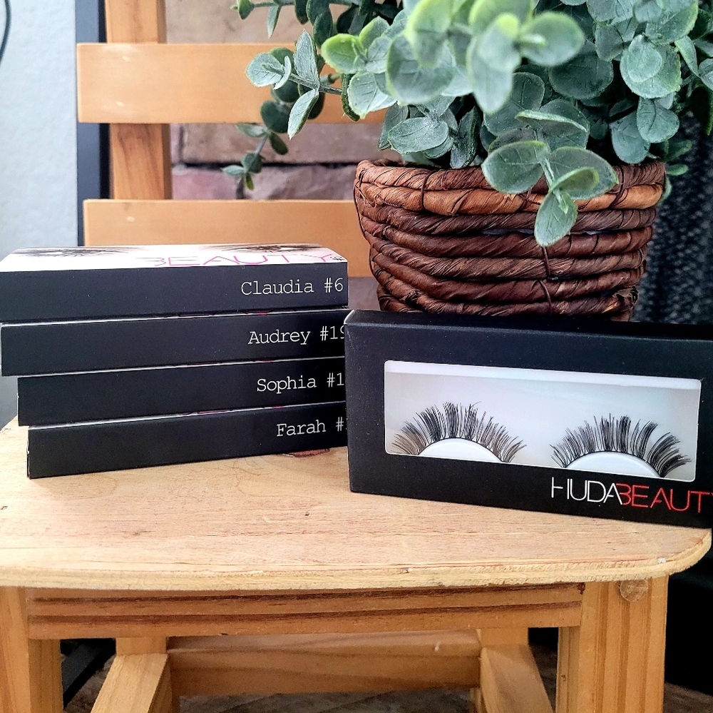 Huda Beauty Lash Lot